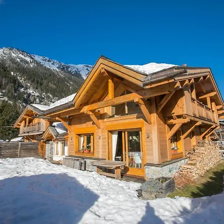 Les Chosalets Chalet Sleeps 8 Chalet *