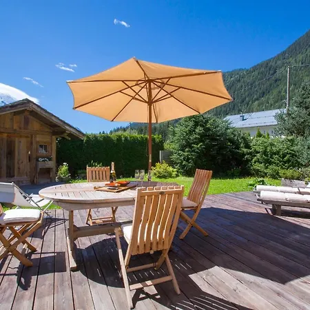 Chalet Les Chosalets Chalet Sleeps 8 *