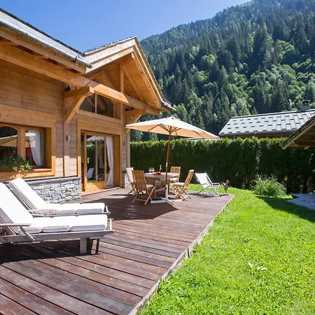 Les Chosalets Chalet Sleeps 8 Chalet *