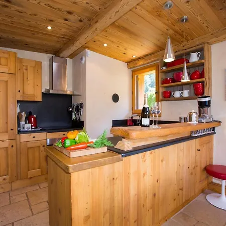 Les Chosalets Chalet Sleeps 8 Chalet Chamonix