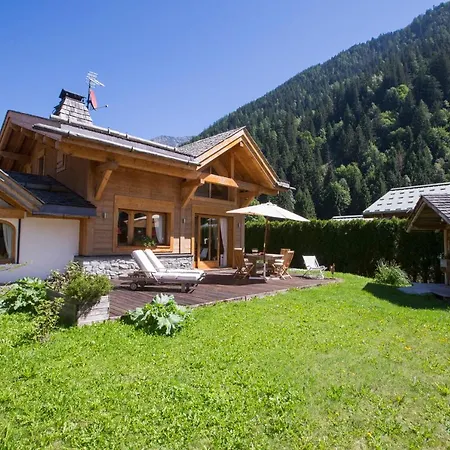Chalet Les Chosalets Chalet Sleeps 8 Chamonix