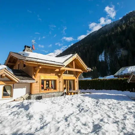 Chalet Les Chosalets Chalet Sleeps 8 *