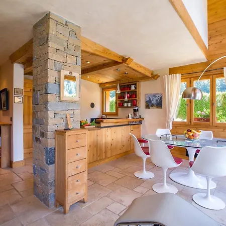 Les Chosalets Chalet Sleeps 8 Chalet
