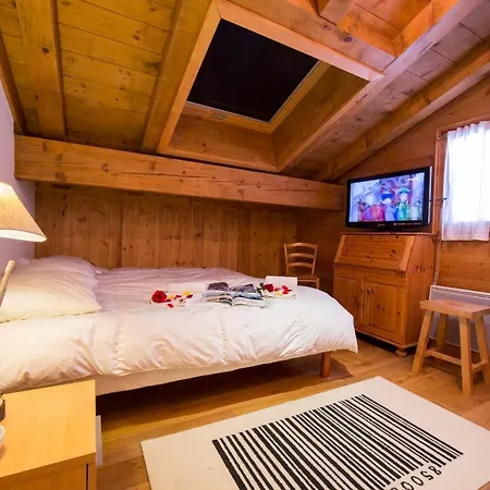 Chalet Les Chosalets Chalet Sleeps 8