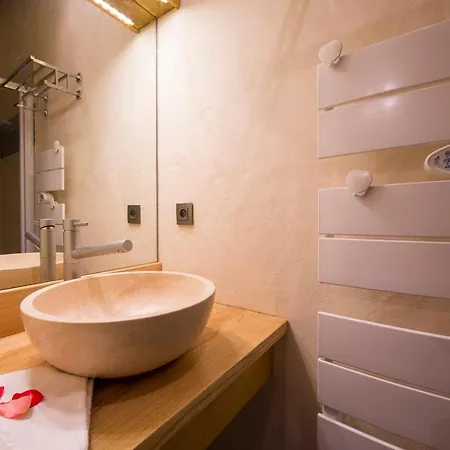Chalet Les Chosalets Chalet Sleeps 8