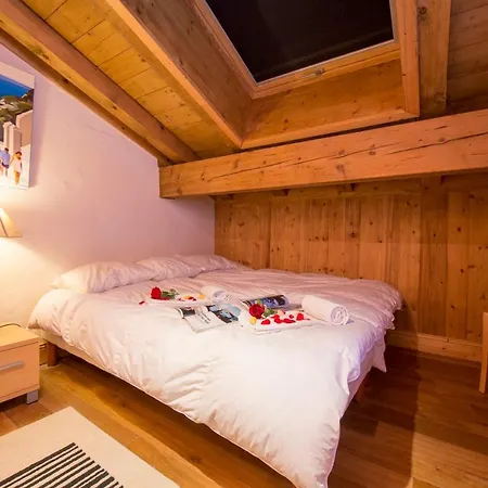 Chalet Les Chosalets Chalet Sleeps 8 *